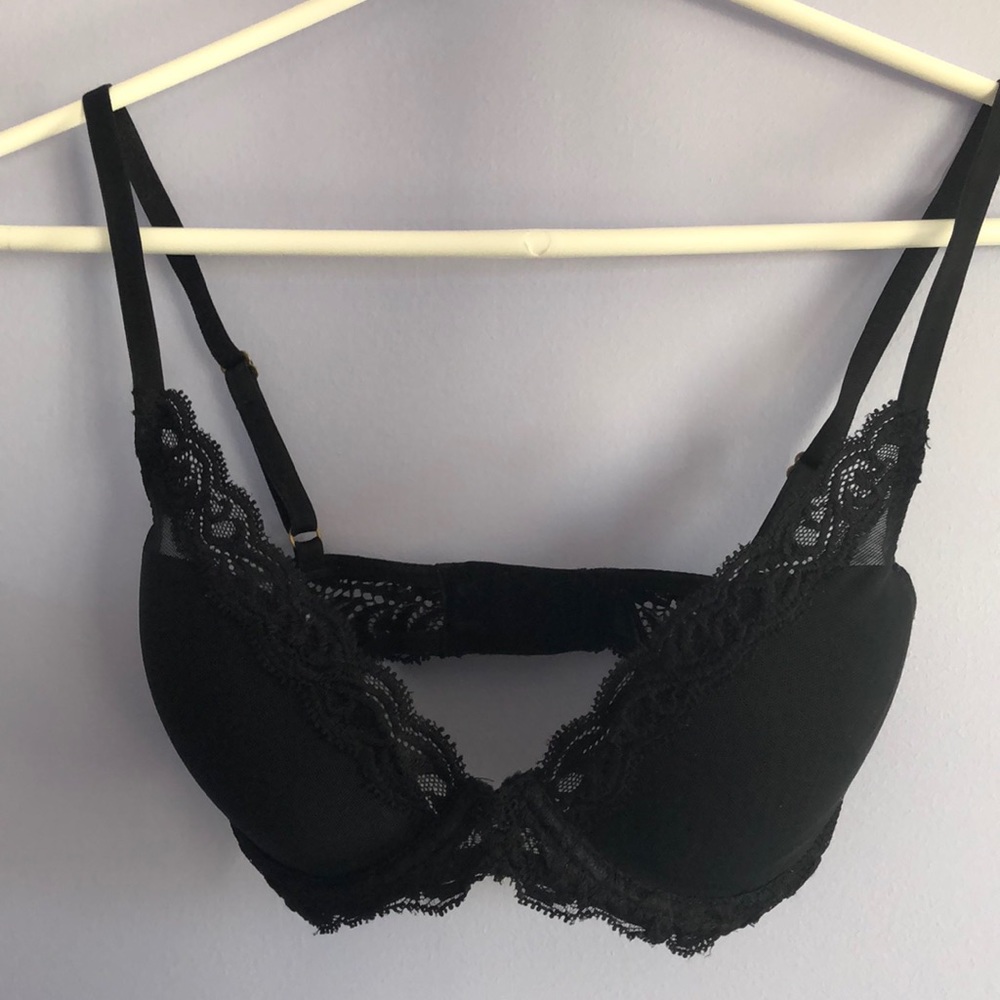 Natori Feather Lace Contour Bra in Black